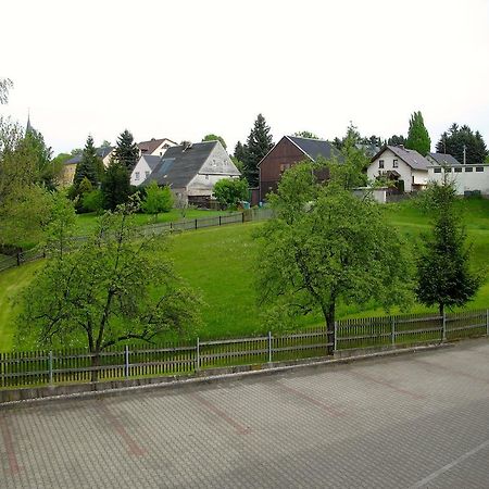 Landhotel Goldener Becher Limbach-Oberfrohna Екстер'єр фото